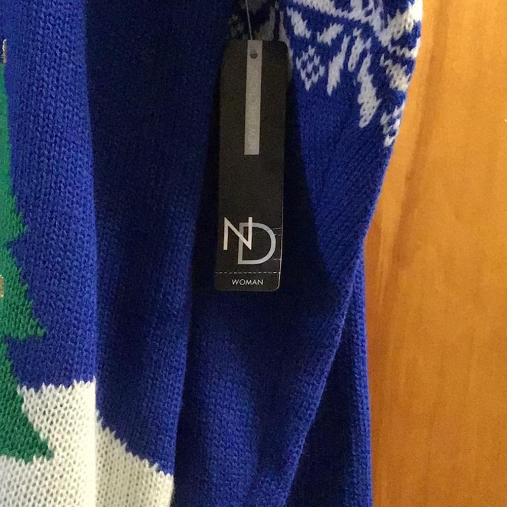 Clothes - Picture 3 of 3